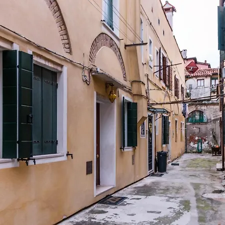アパート Corderie De La Tana Biennale Exhibition @arsenale *